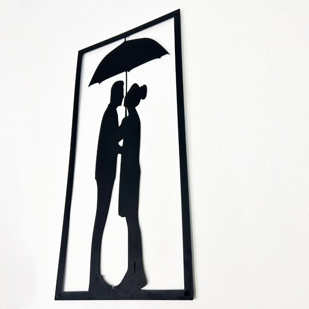 couple under the umbrella metal wall art 1